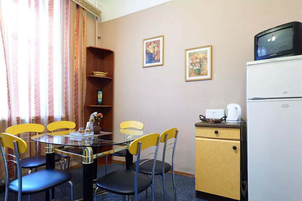 Home Hotel Apartments On Lva Tolstogo Киев Экстерьер фото