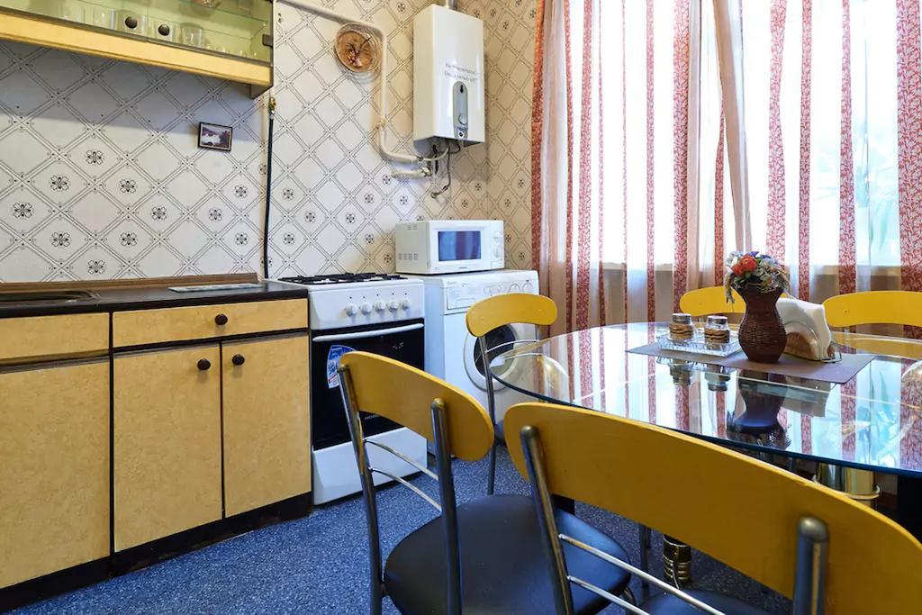 Home Hotel Apartments On Lva Tolstogo Киев Экстерьер фото