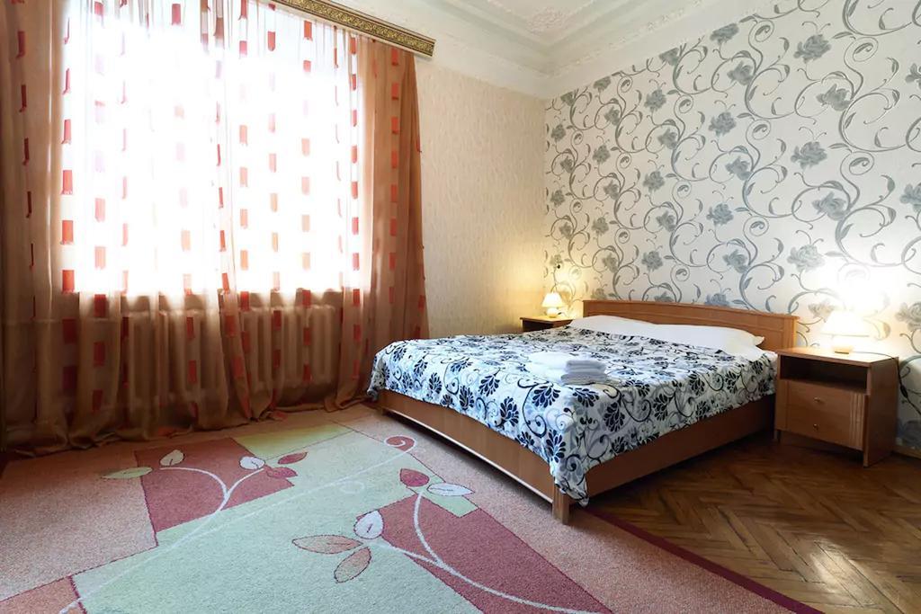 Home Hotel Apartments On Lva Tolstogo Киев Экстерьер фото