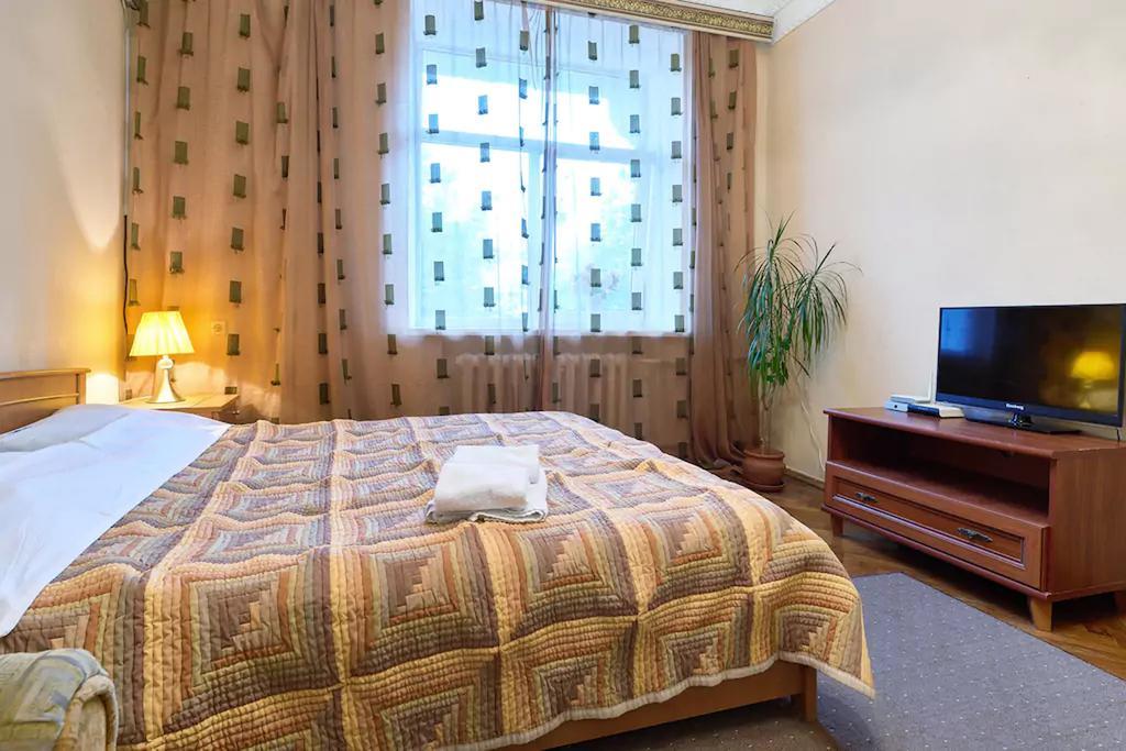 Home Hotel Apartments On Lva Tolstogo Киев Экстерьер фото